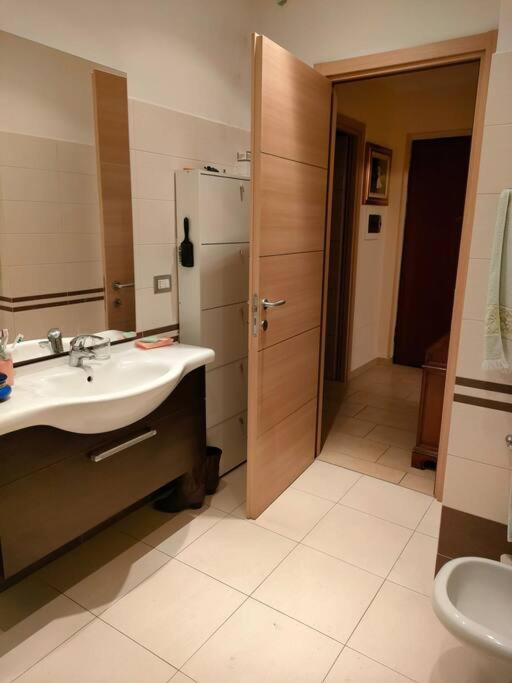 Appartamento A Casa Di Anri Torino Esterno foto